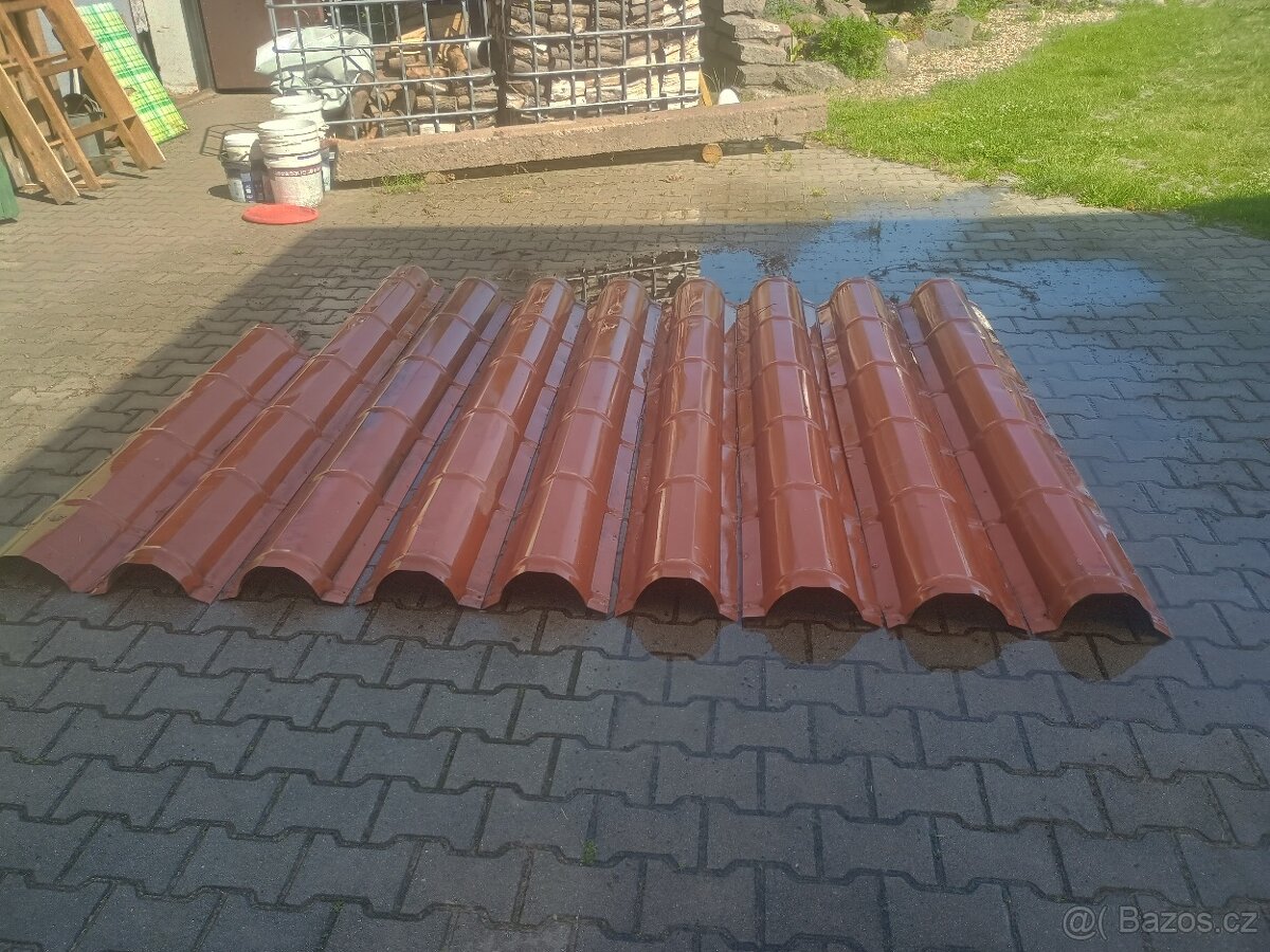 Plechové střešní hřebenáče - 3