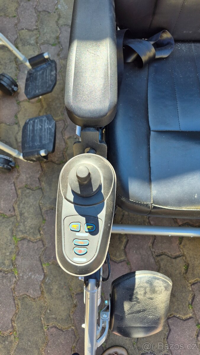 elektrický invalidní vozík - 3
