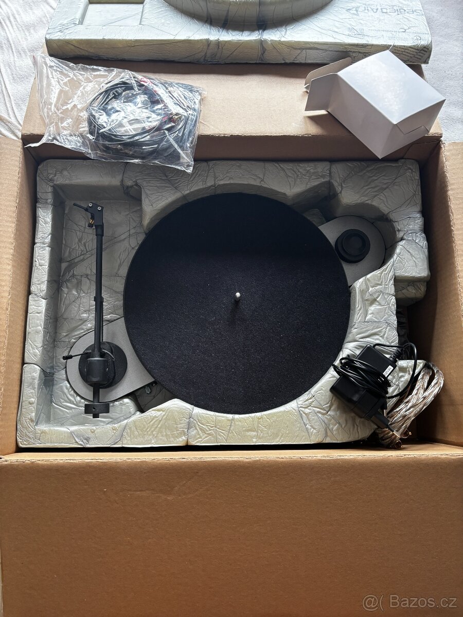 Pro-Ject Elemental Phono USB šedý Gramofon | USB Turntable - 3