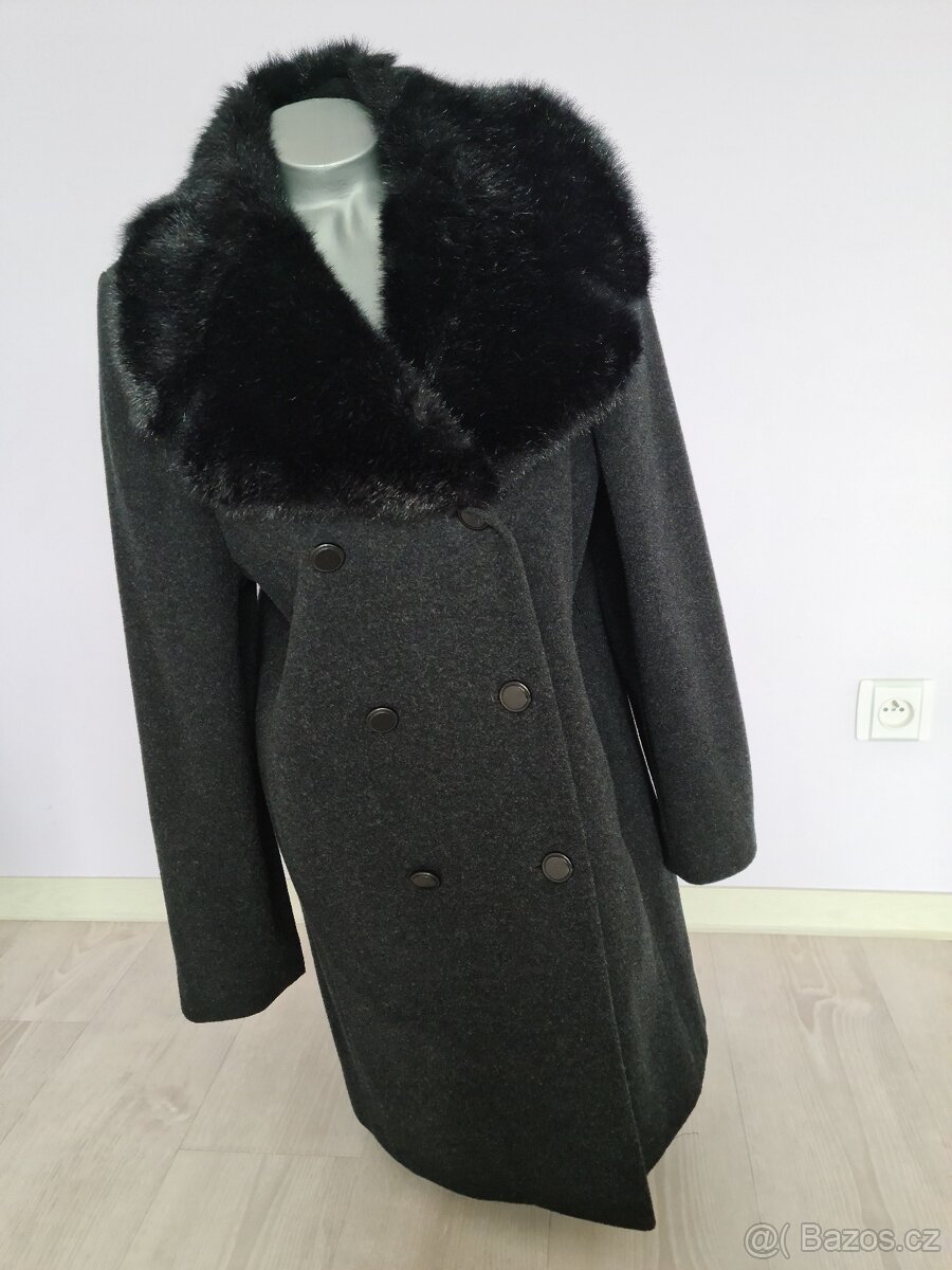 Černý kabát s kožešinou, vlna + kašmír, vel. 40 - 3