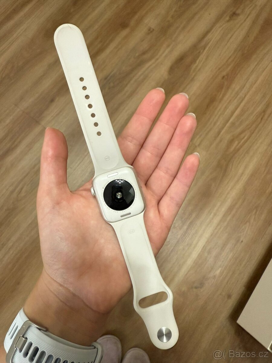 Apple Watch SE 2 40 mm - 3