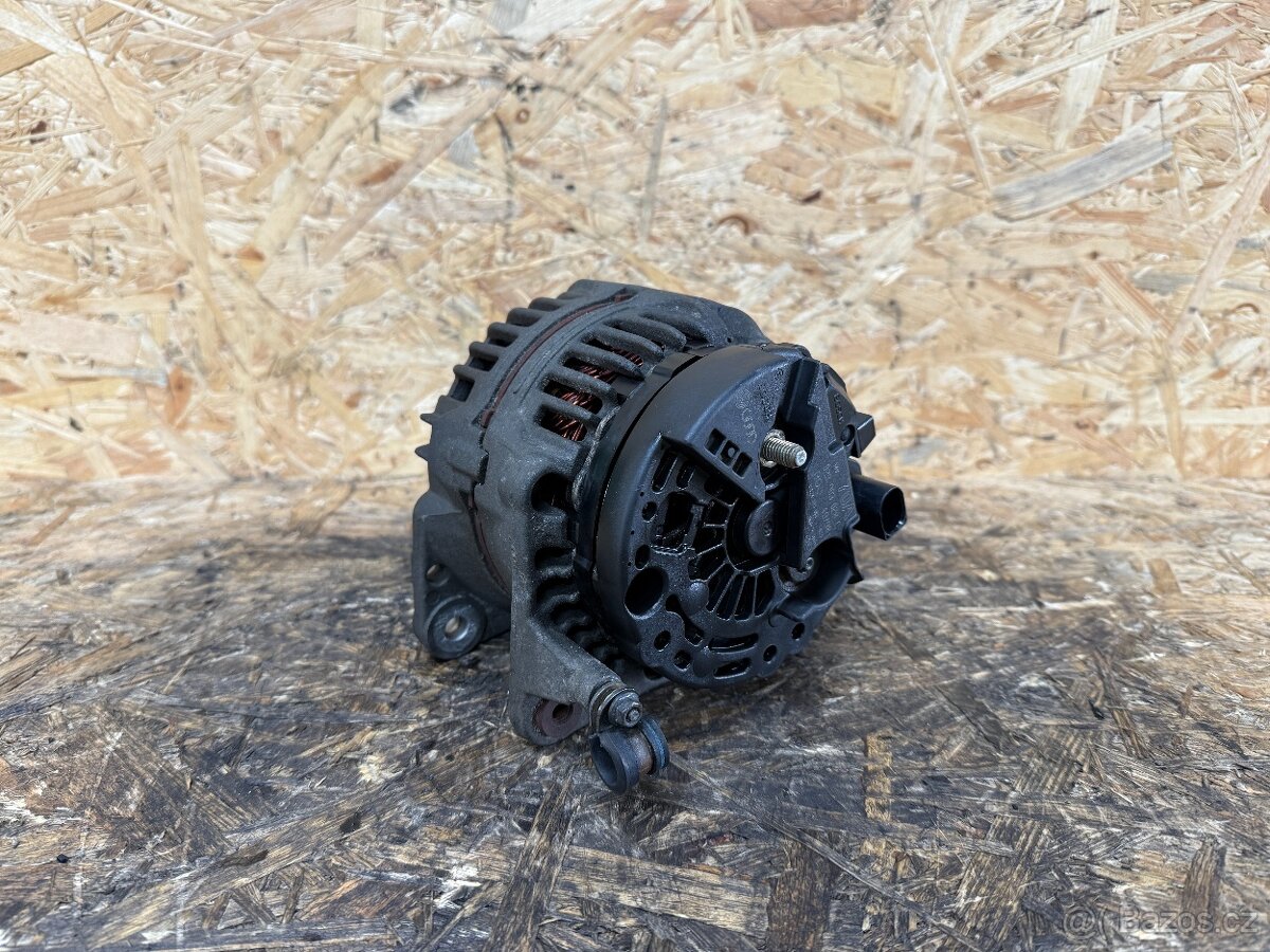 ALTERNÁTOR 028903028C 1.6 70A 14V - 3