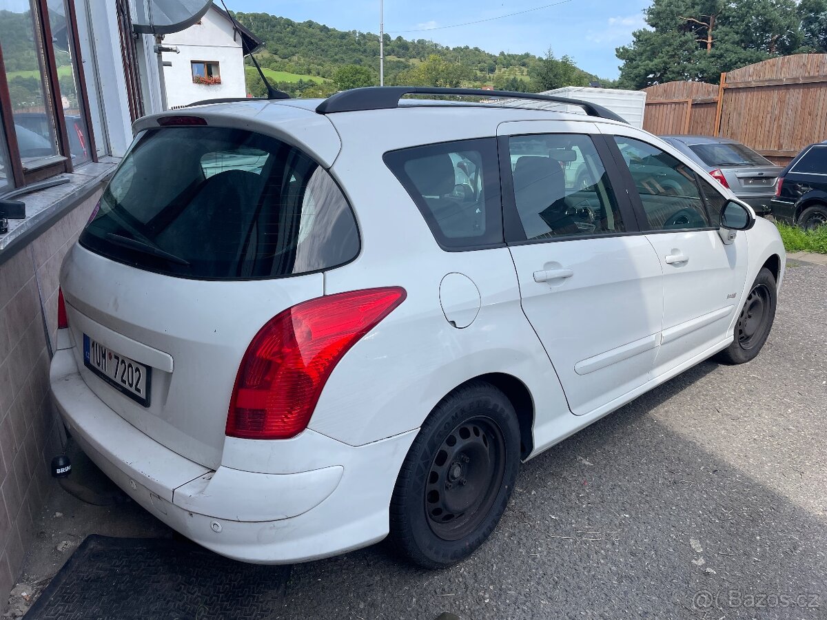 Peugeot 308 1,6 84kW Automat - 3