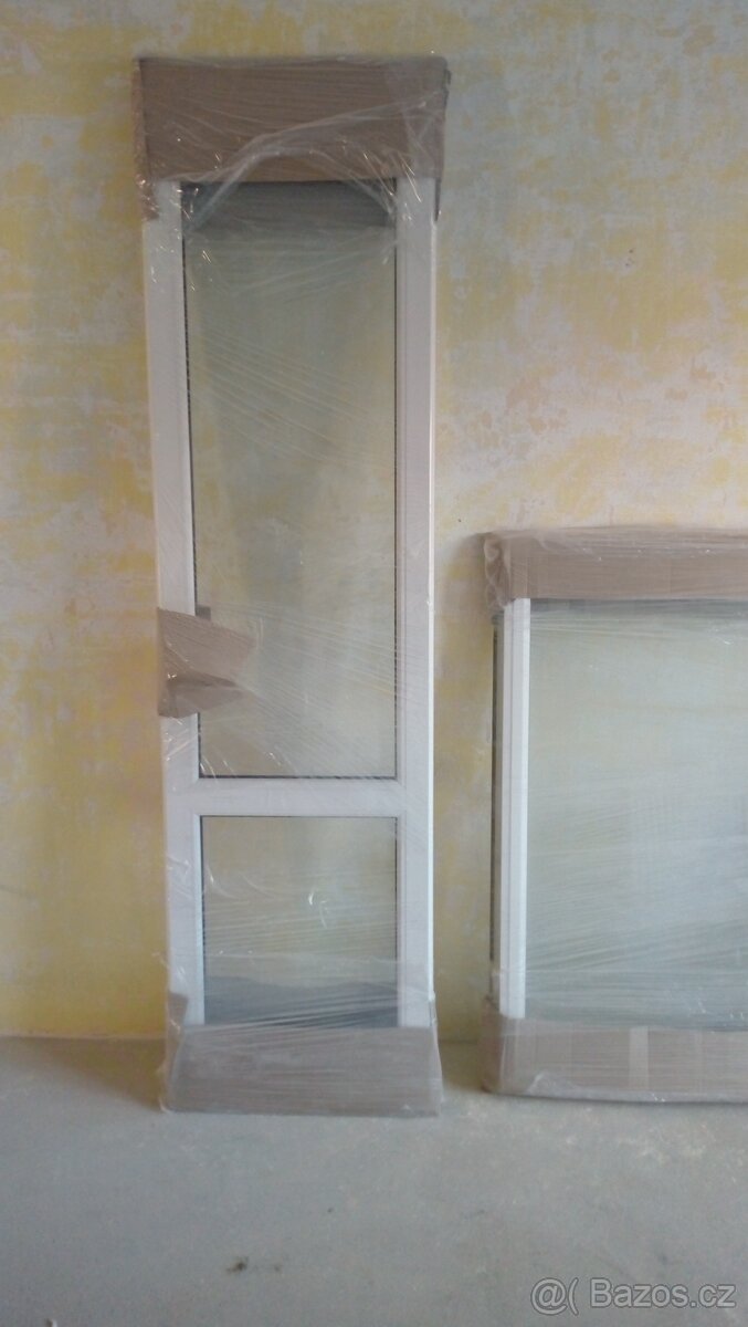 Prodám plastové balkonové dveře - 3