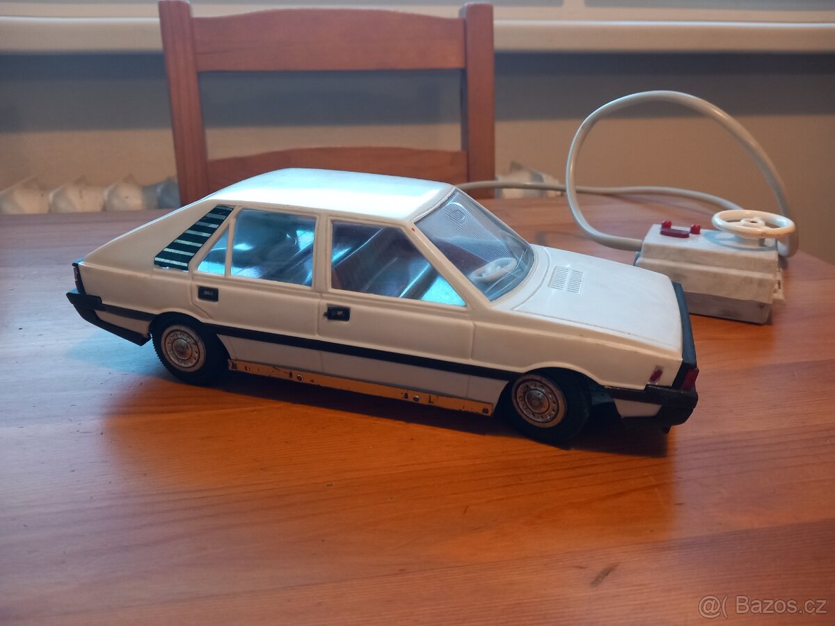 Polonez na bowden, retro autíčko - 3