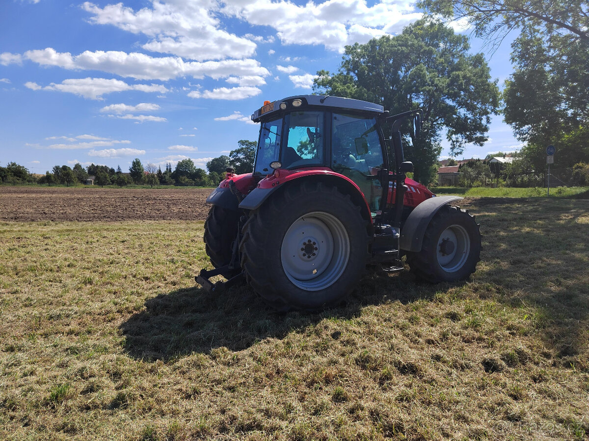 Traktor Massey Fergusson MF 5713S Dyna4 - 3