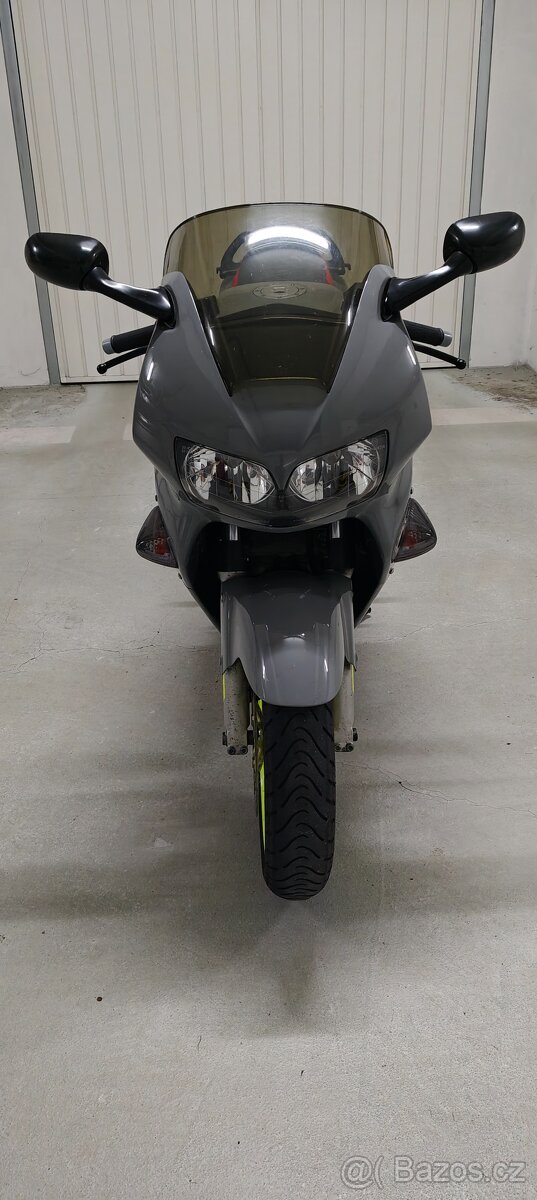 Honda VFR 800 FI - 3