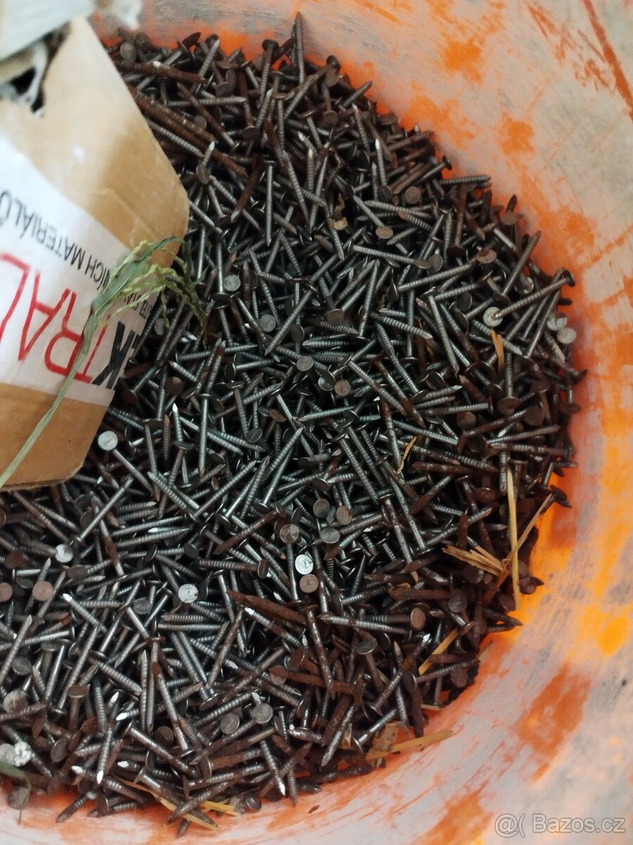 Hřebíky klinice různé - 3