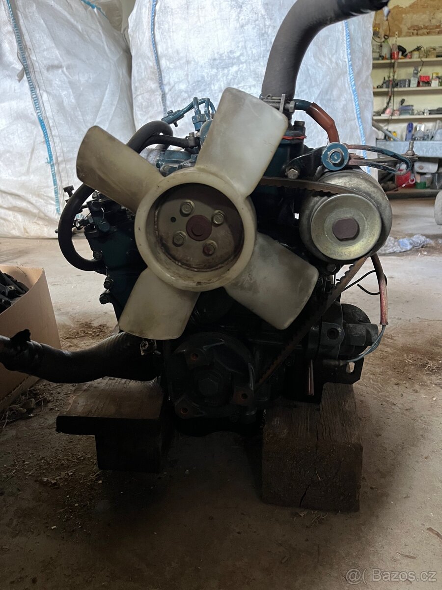 Prodám motor kubota d600 - 3