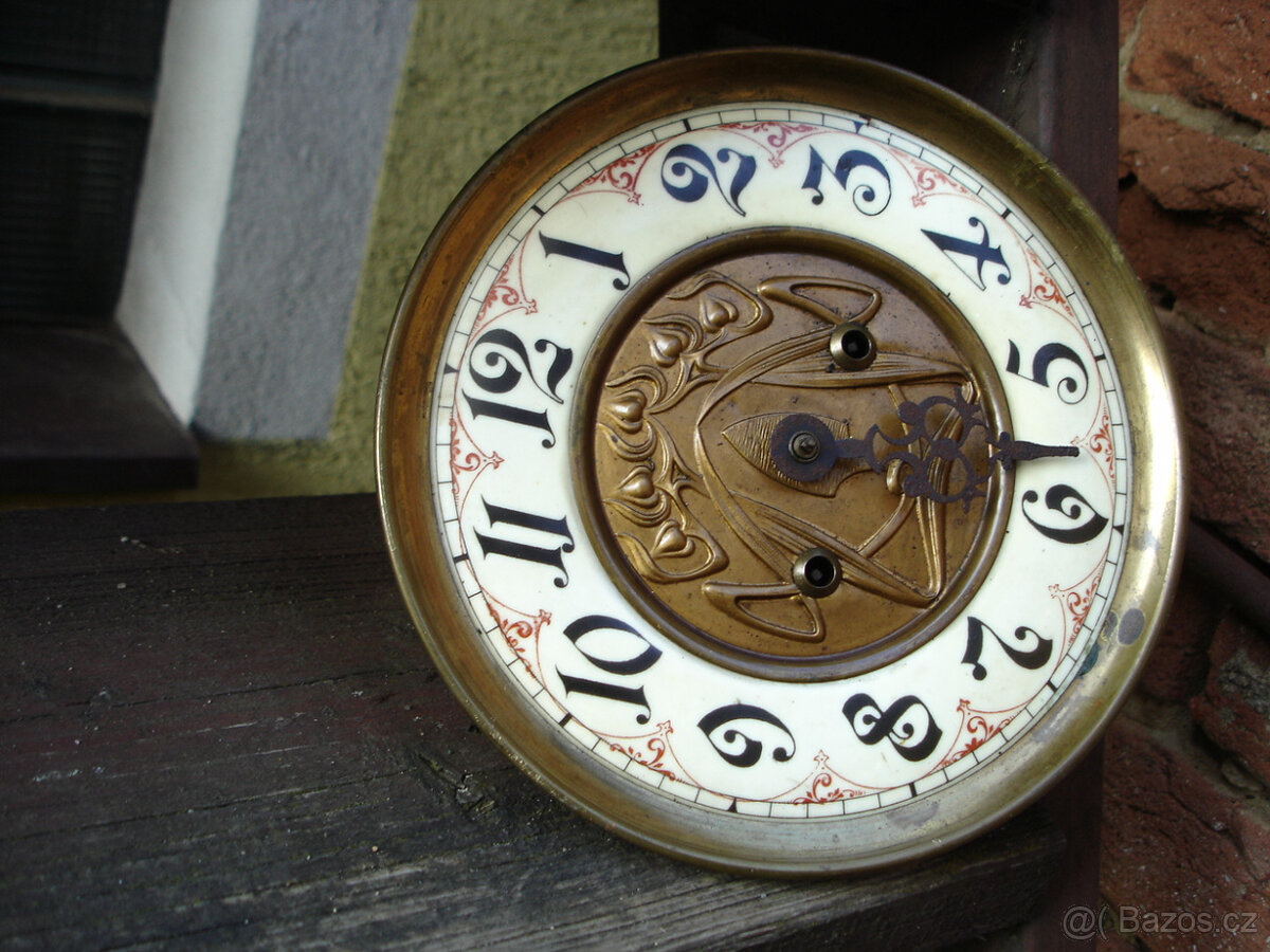 Hodiny , náhr.díly - 3