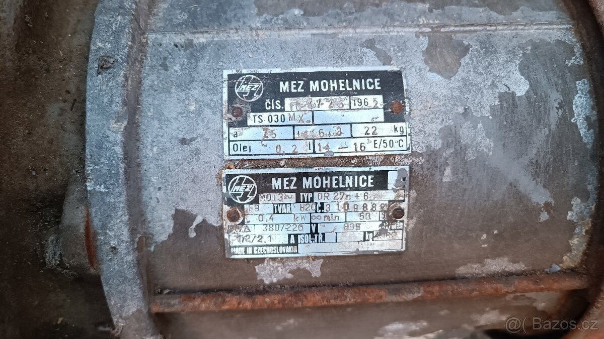 Elektomotor s převodovkou - 3