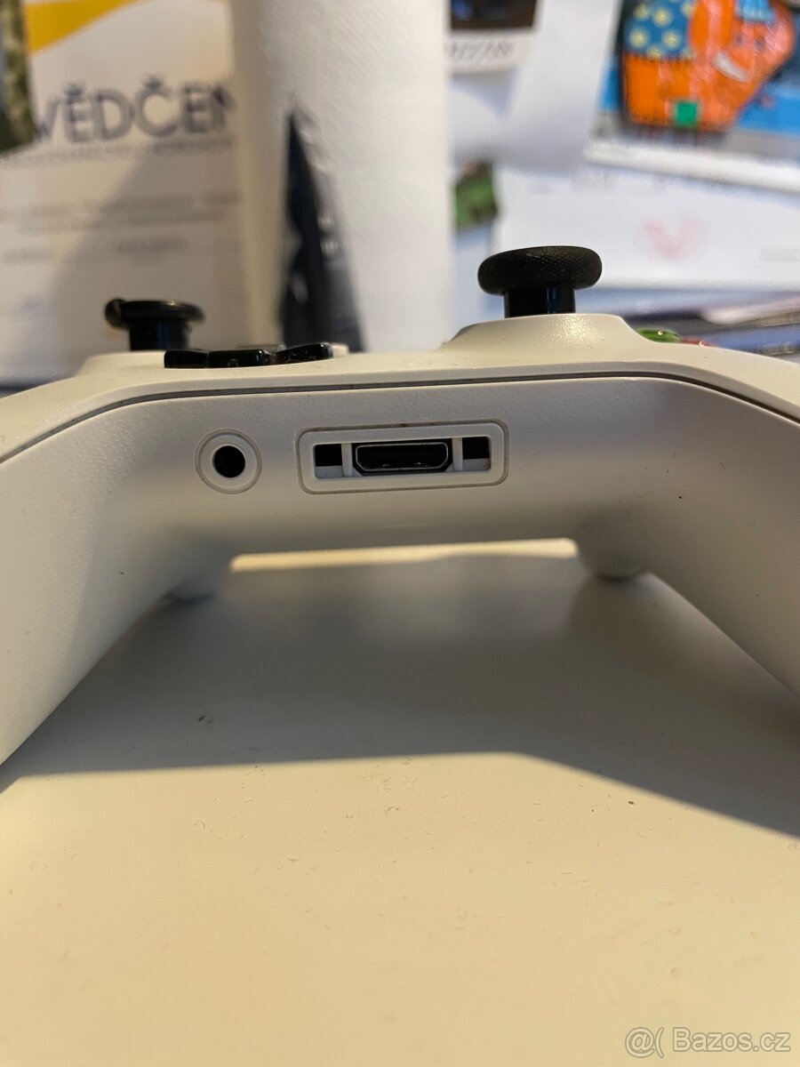 Ovladač Xbox - 3