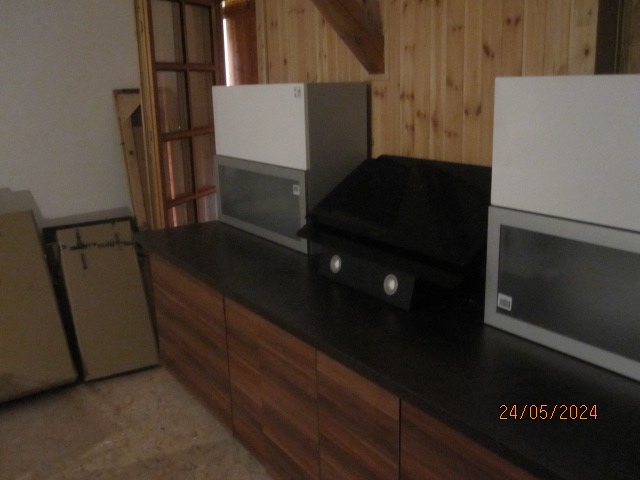 NOVA KUCHYN ORESI - 3