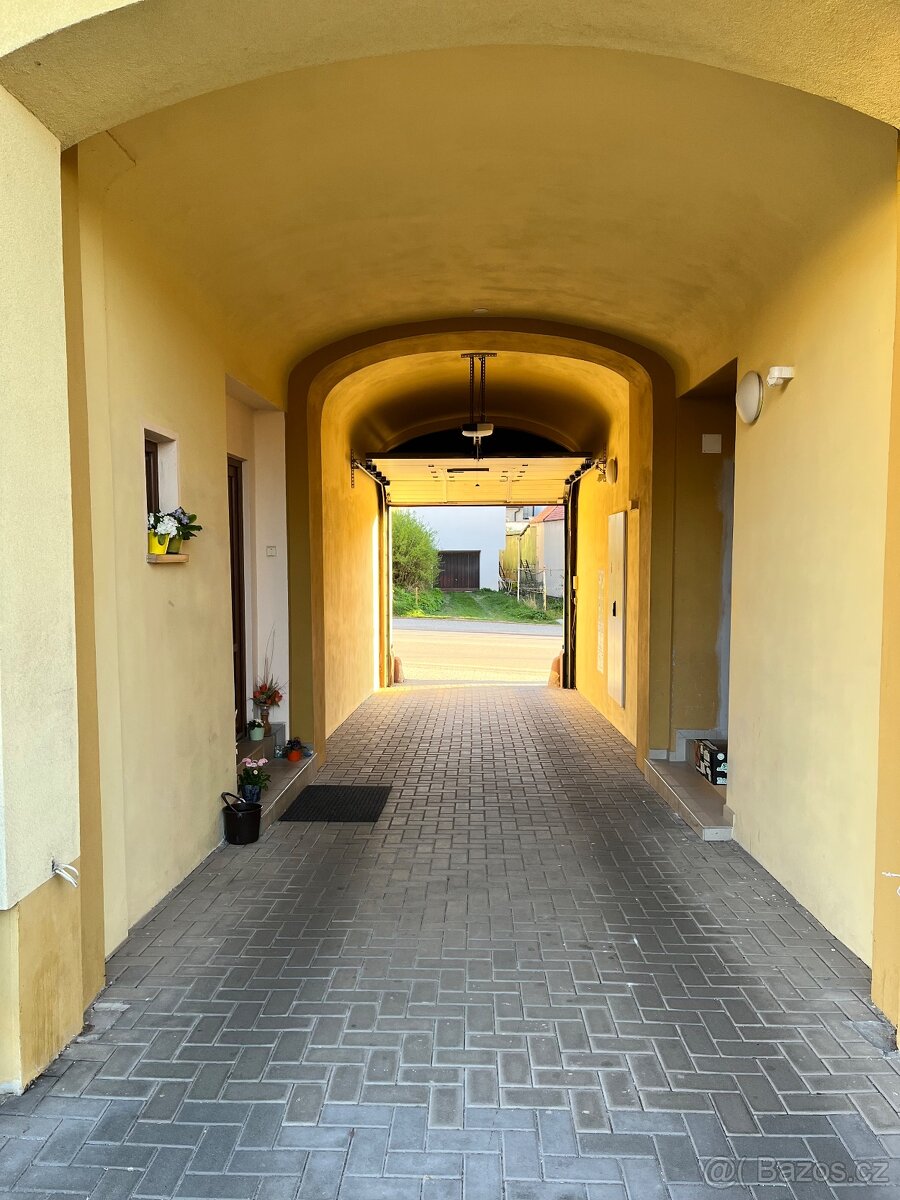 Parkovací místo - 3