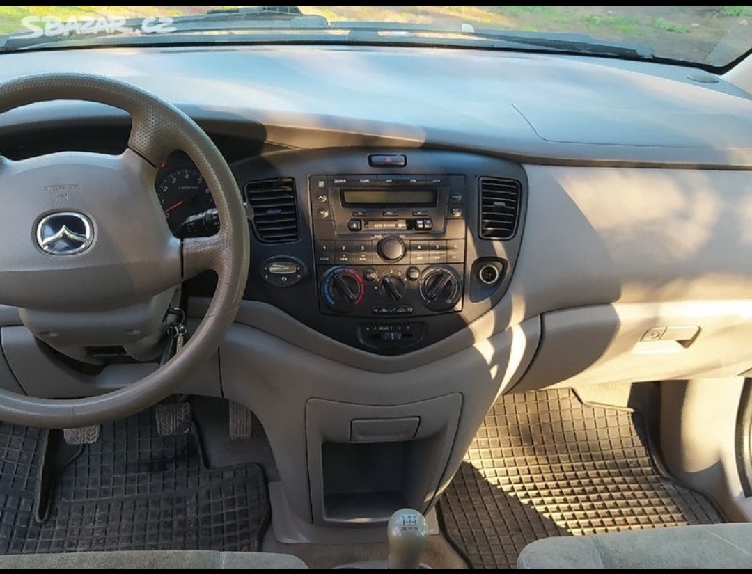 Mazda MPV 2001 na náhradní díly - 3