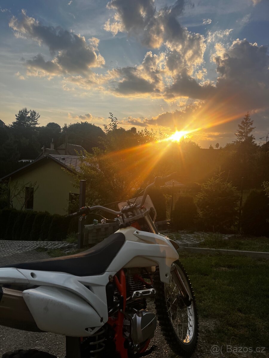 XMOTOS ASIX 250CC