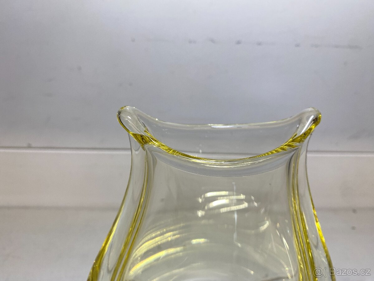váza hutní sklo s rytinou Miloslav Klinger ŽBS - 3