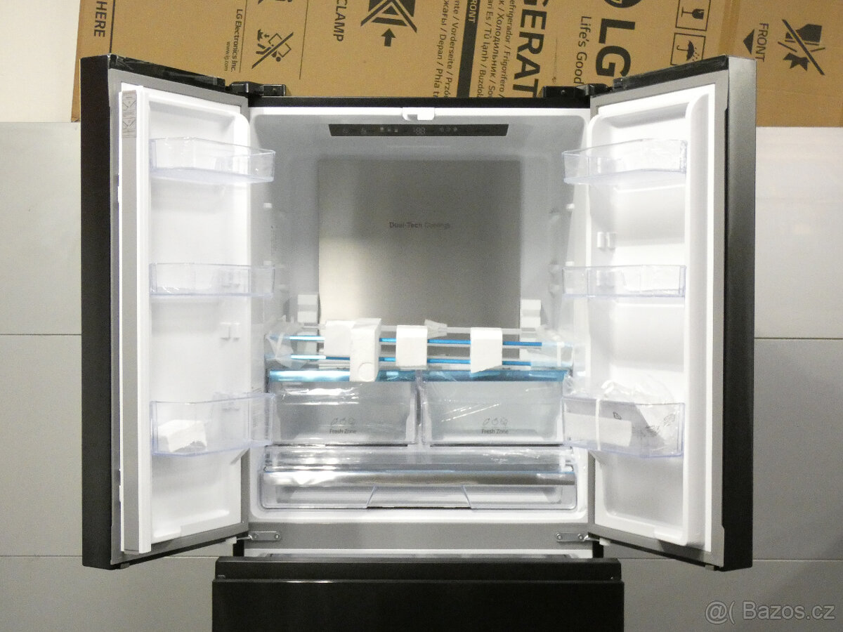 Chladnička Hisense RF540N4SBF2 - se zárukou - 3