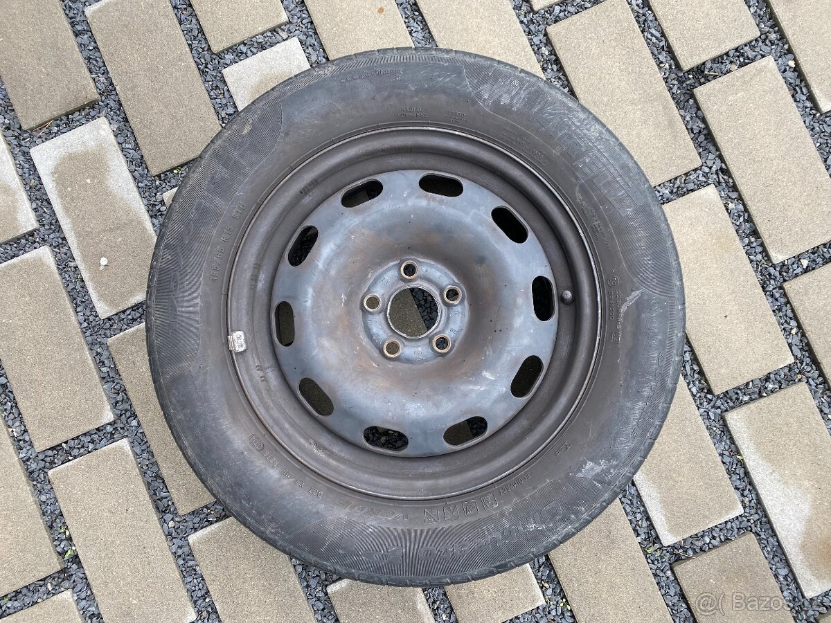 org. sada kol Škoda Octavia 1 - R15, pneumatiky 195/65 R15 - 3