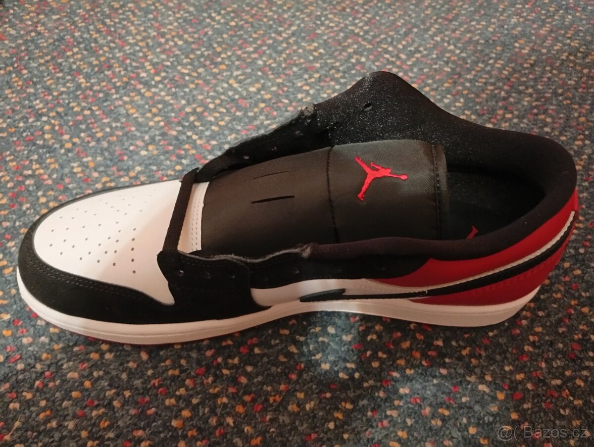 ORIGINÁLNÍ BOTY NIKE JORDAN 1 LOW SE Z NĚMECKA 43 - 3