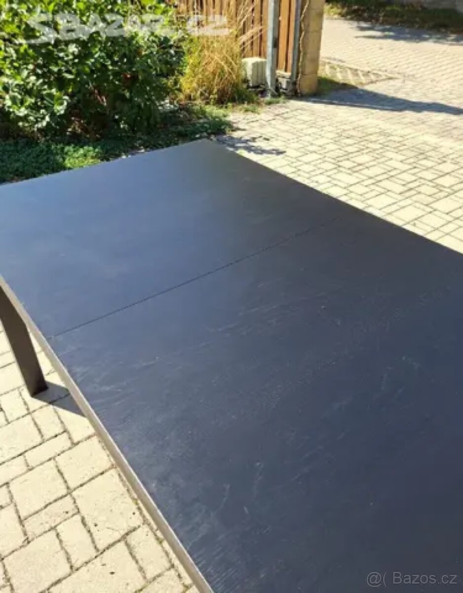 Prodám IKEA stůl BJURSTA - 3