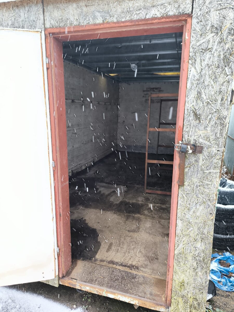 Stavební buňka/bouda/přístřešek 2,5 x 2,7 x 6 m - 3