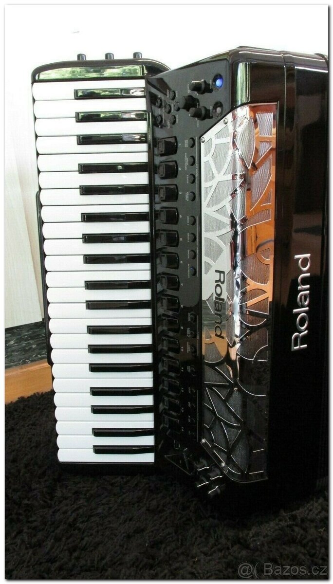 ROLAND Akordeon V-Accordion Mod. FR-8X BK s brašnou - 3