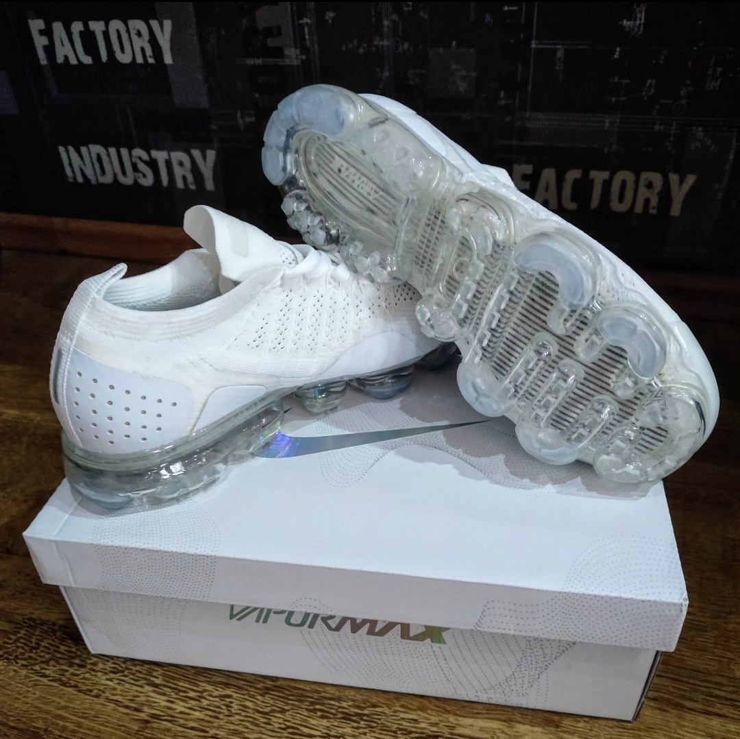 NIKE Air VaporMax Flyknit 2.0 "Triple White" - 3
