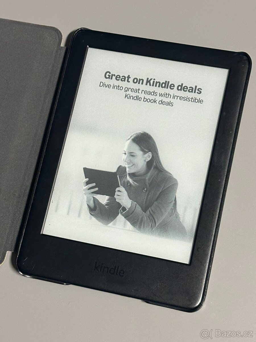 Čtečka knih Amazon Kindle 10. gen 8GB černá + obal - 3