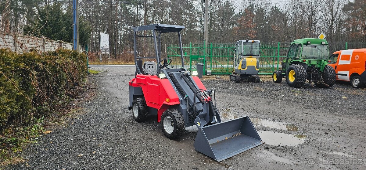 Kolový nakladač SDLOOL S30 Avant Multione - 3