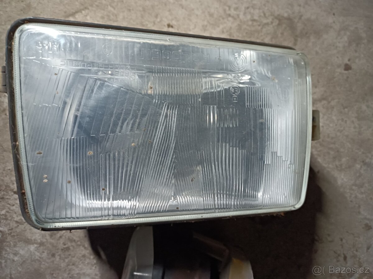 Přední světla Š105-136 - 3