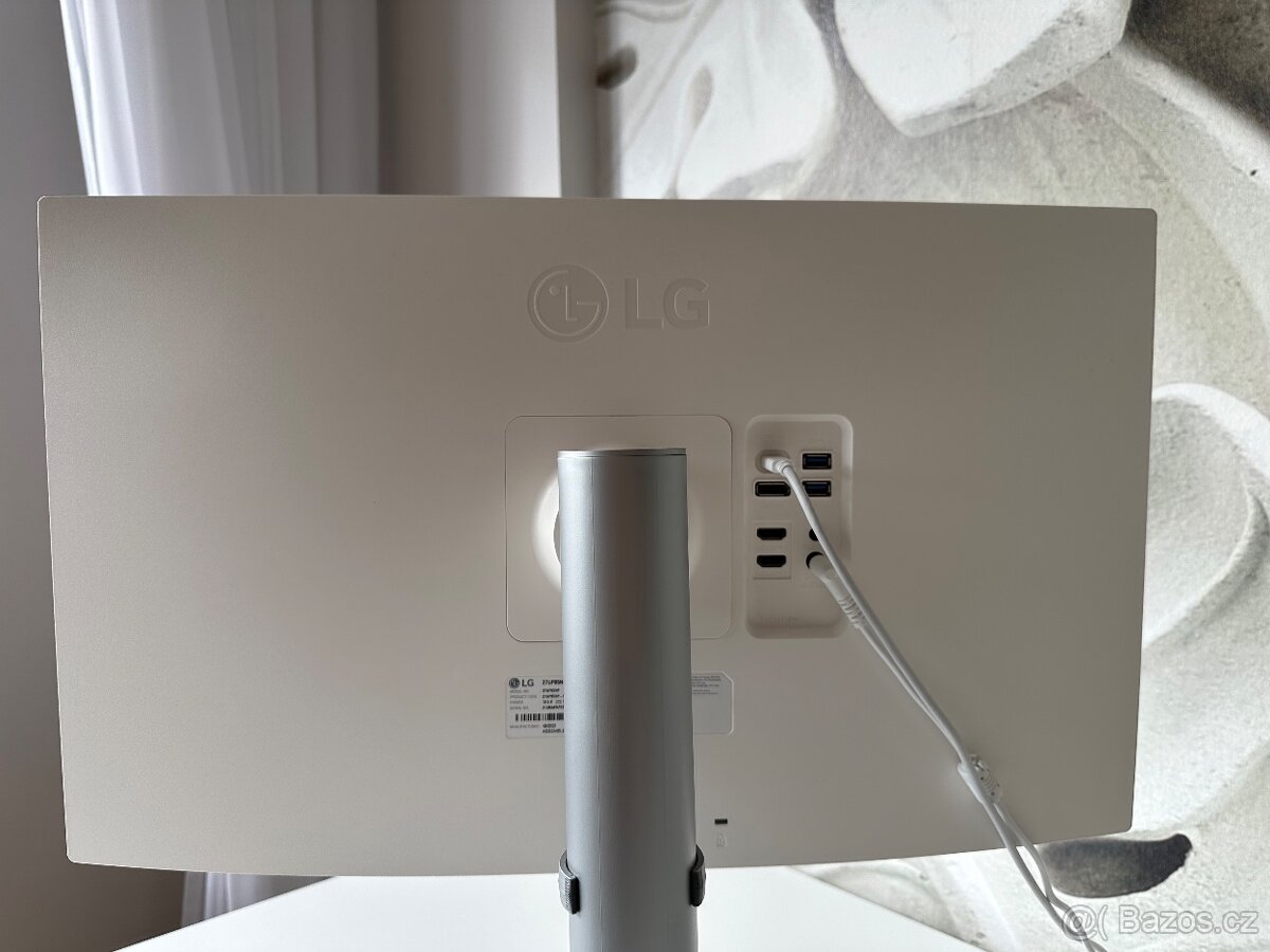 Prodám obrazovky LG 70 cm - 3