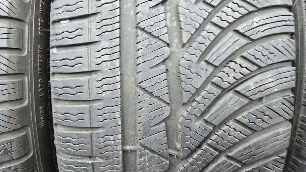 Zimní pneu 225/45/18 Michelin - 3