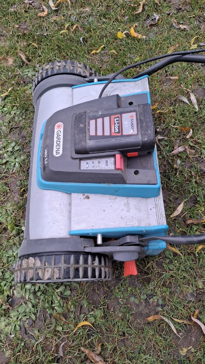 Akumulátorová vřetenová sekačka Gardena Li - 3