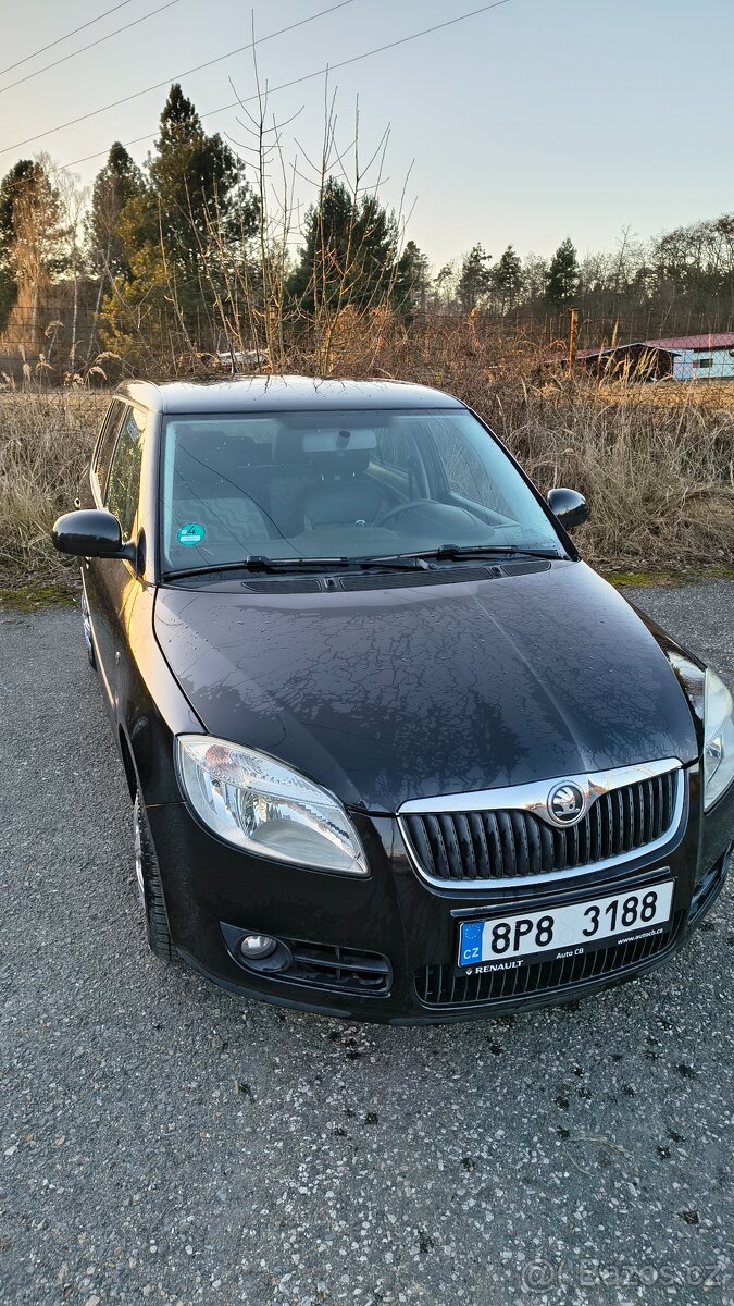 Škoda Fabia II černá 2009 - 3