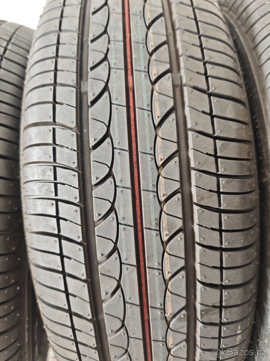 sada 4ks 1600,- Bridgestone 175/65 R14 - 3