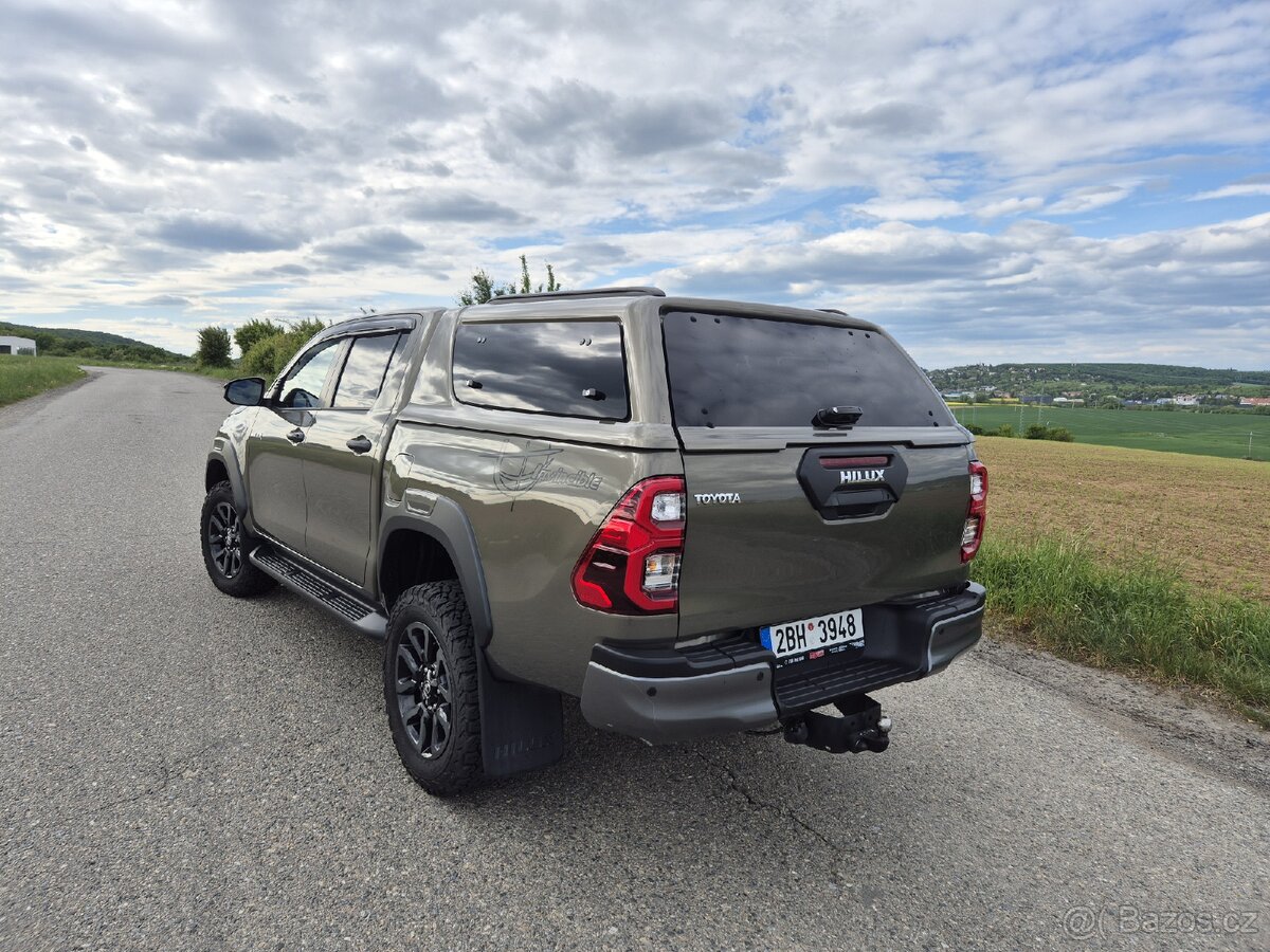 Toyota Hilux s DPH odpočtove vozidlo