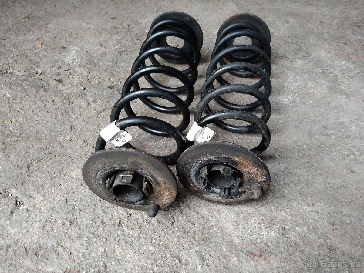 Škoda Octavia 3 zadní pružiny a tlumiče - 3