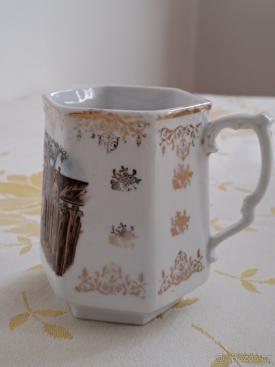 hrníček šestiboký s motivem z Prodané nevěsty - 3