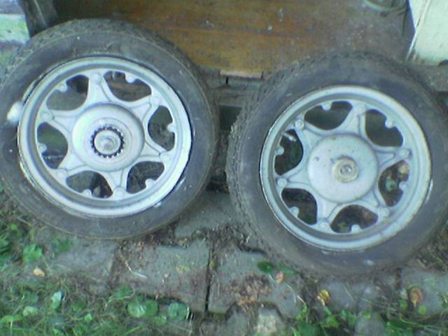 Prodej kol na skůtra. - 3