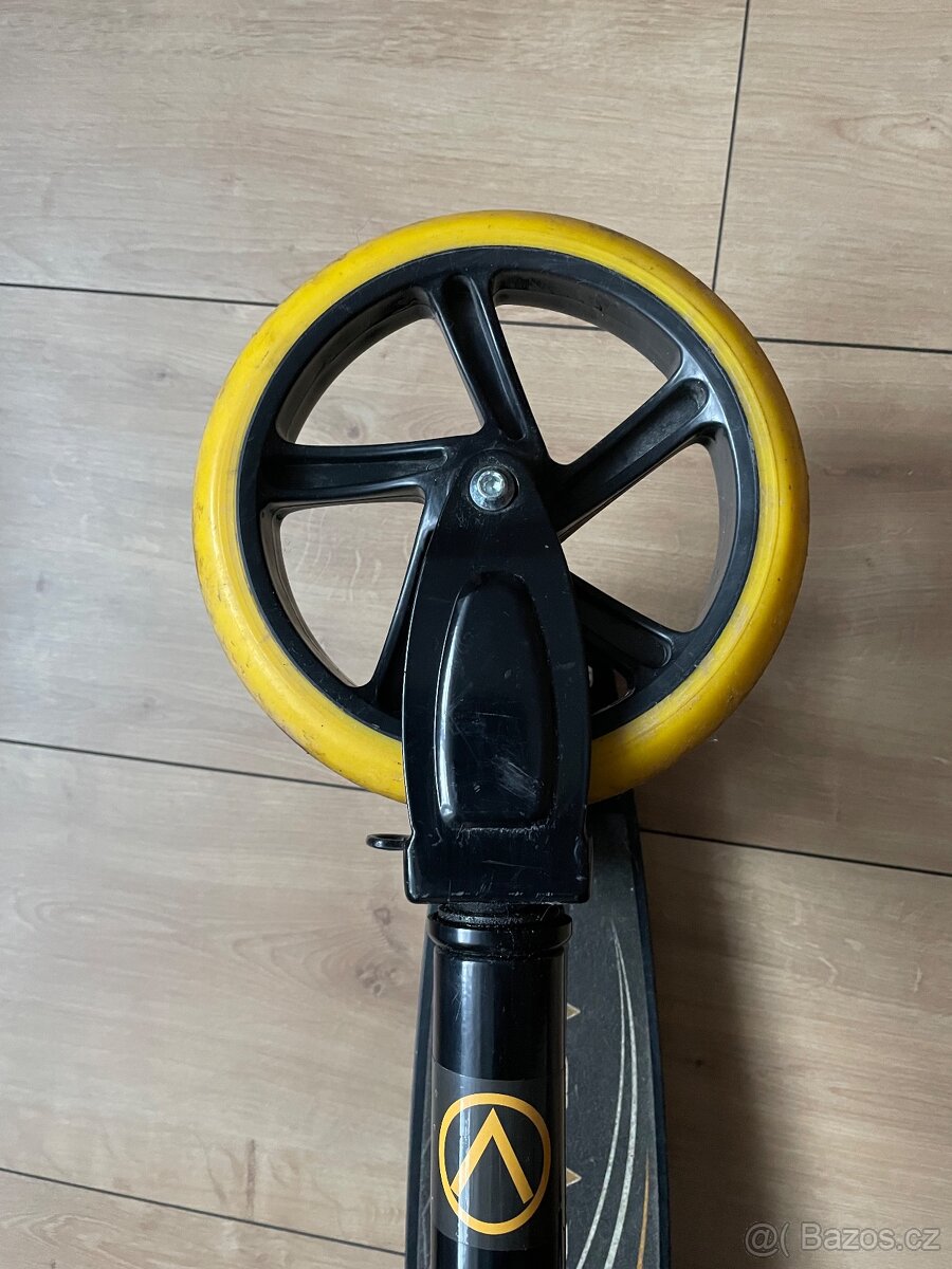 Velká skládací koloběžka - 3