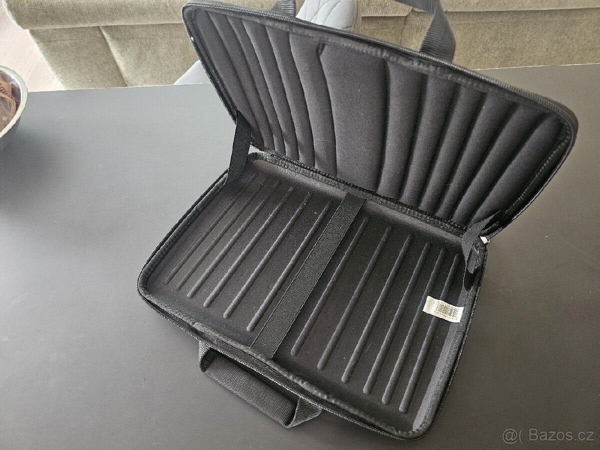 Brasna Case logic na 13, 14 palcovy notebook - 3