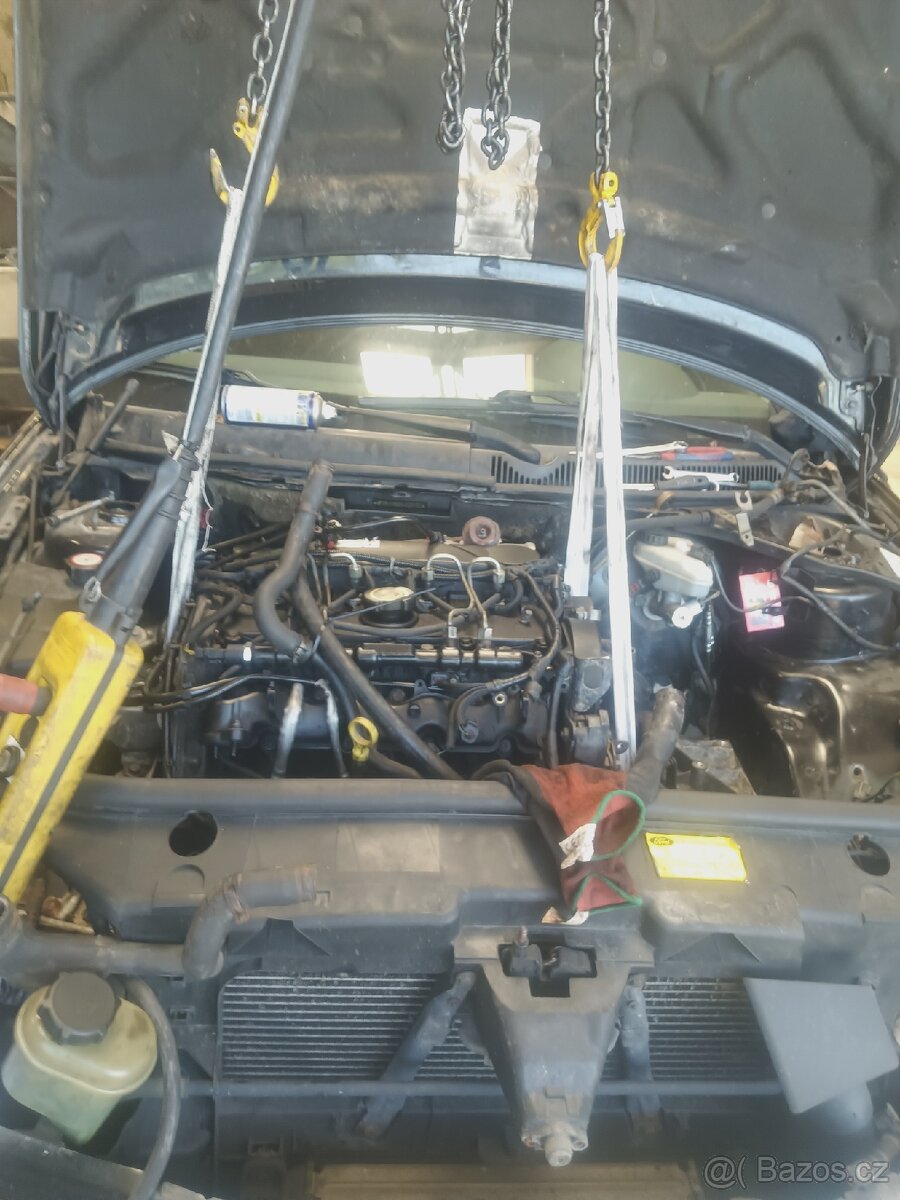 Motor Ford Mondeo mk3 96 kW - 3