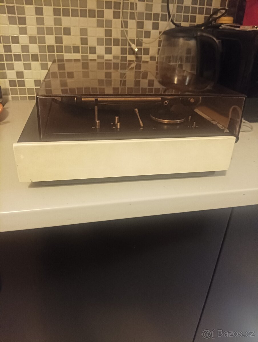 Gramofon Tesla NZC-420 - 3