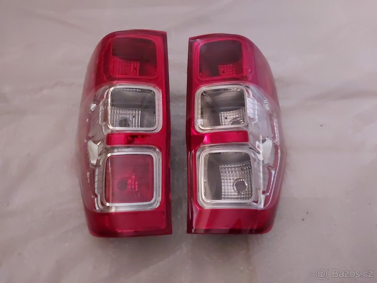 Ford Ranger: Světla 2011+ - 3