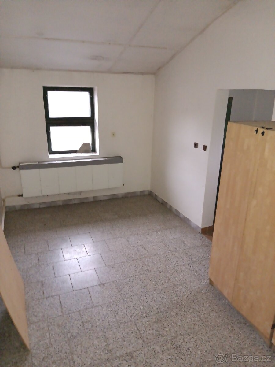 Pronájem haly Krumsín - 3