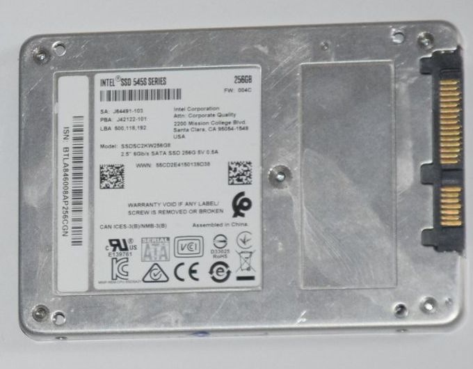 Intel 545s 256GB SSD, SATA III, TLC (Triple-Level Cell) - 3