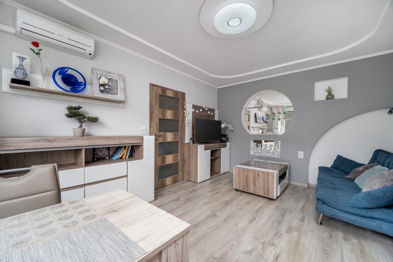 Prodej luxusního bytu 2kk (2+1) po kompletní rekonstrukci, v - 3