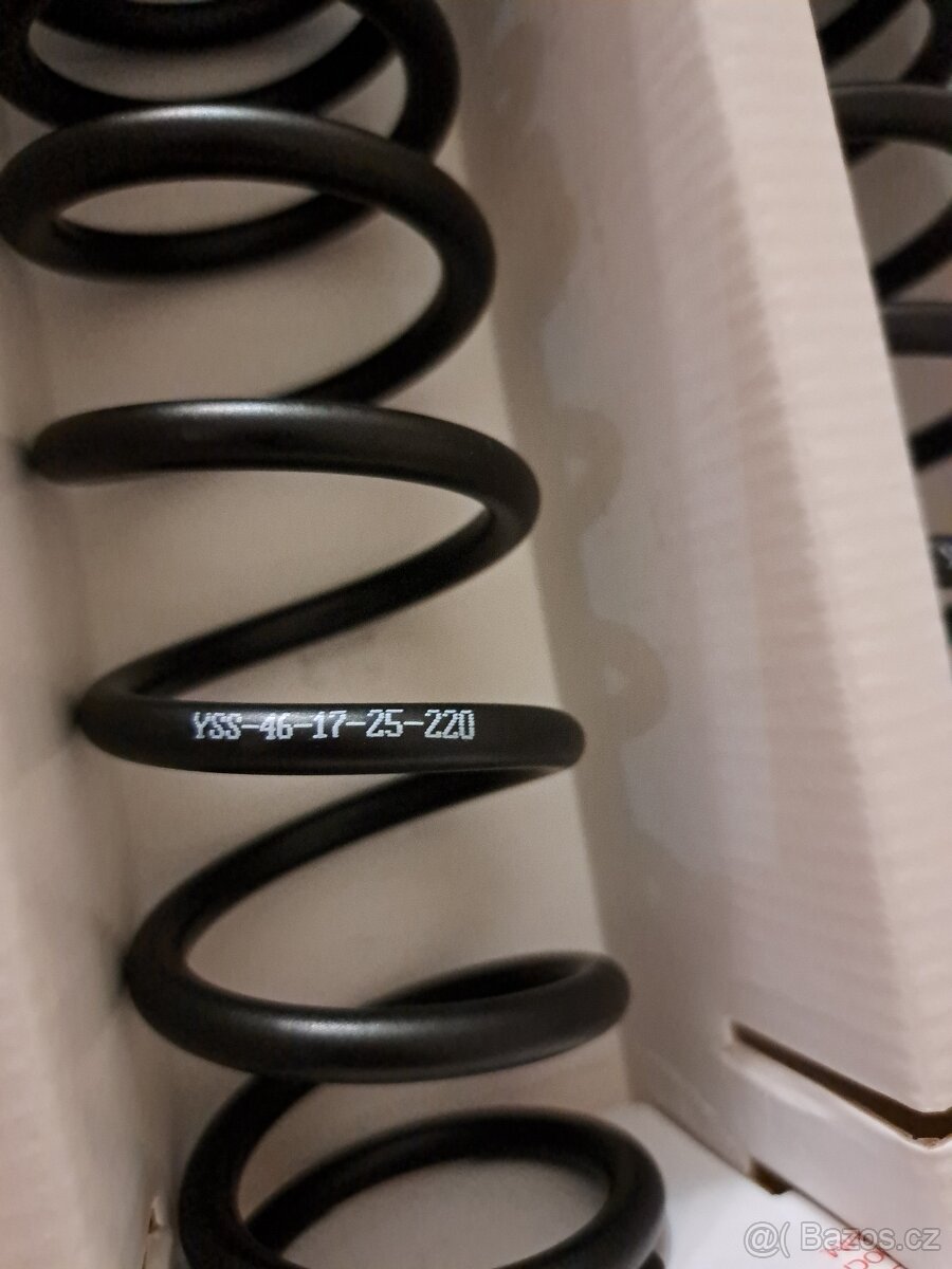 Nové pružiny YSS 46-17-25-220, čierne, RE interceptor 650 - 3