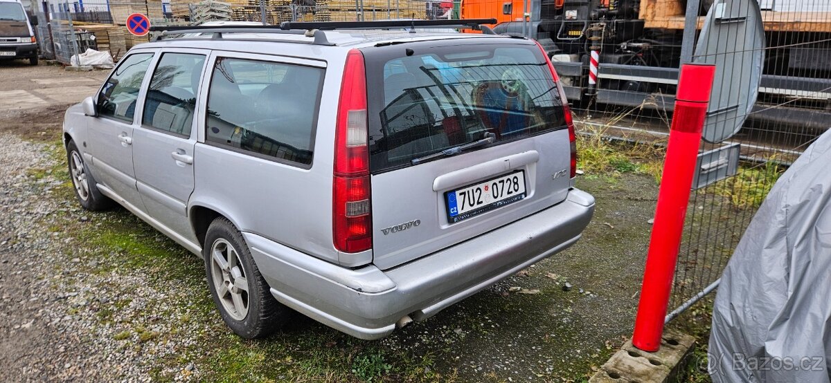 Volvo V70 2,5 TDI automat - 3